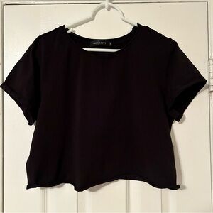 NWOT Merokeety black cropped tee tshirt, size M